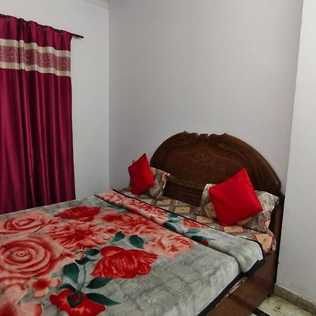 Rajdhani Guest House Faridabad Exterior foto