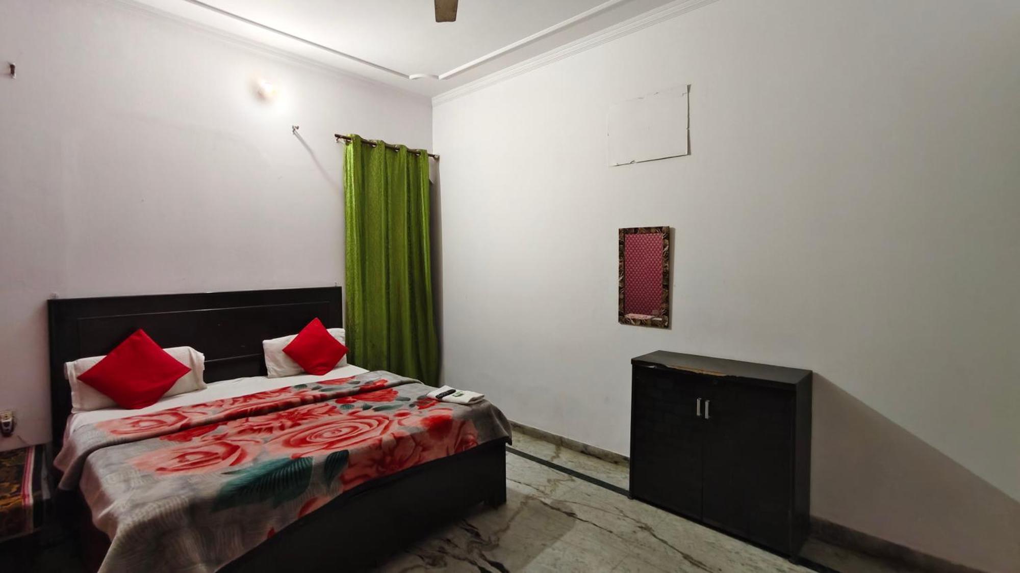 Rajdhani Guest House Faridabad Exterior foto