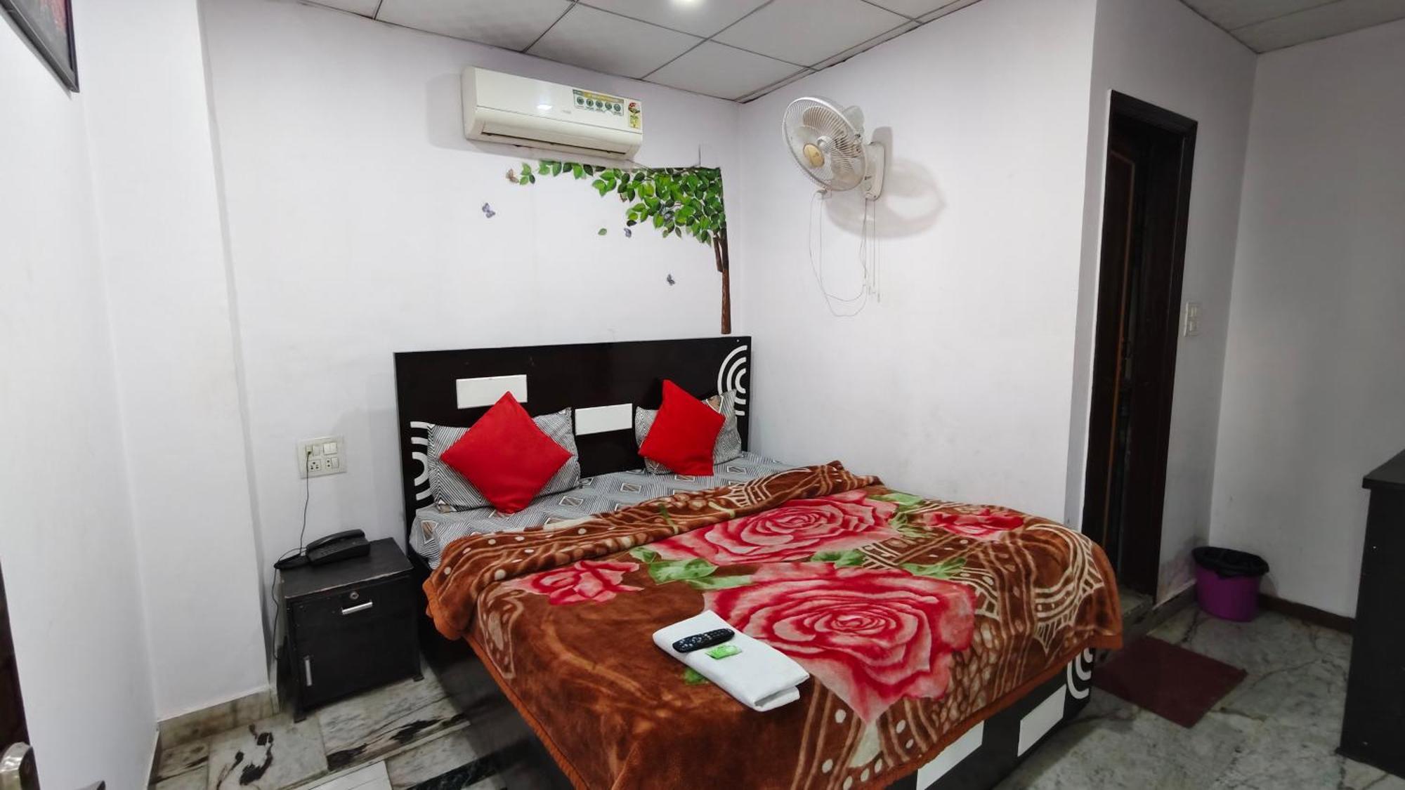 Rajdhani Guest House Faridabad Exterior foto