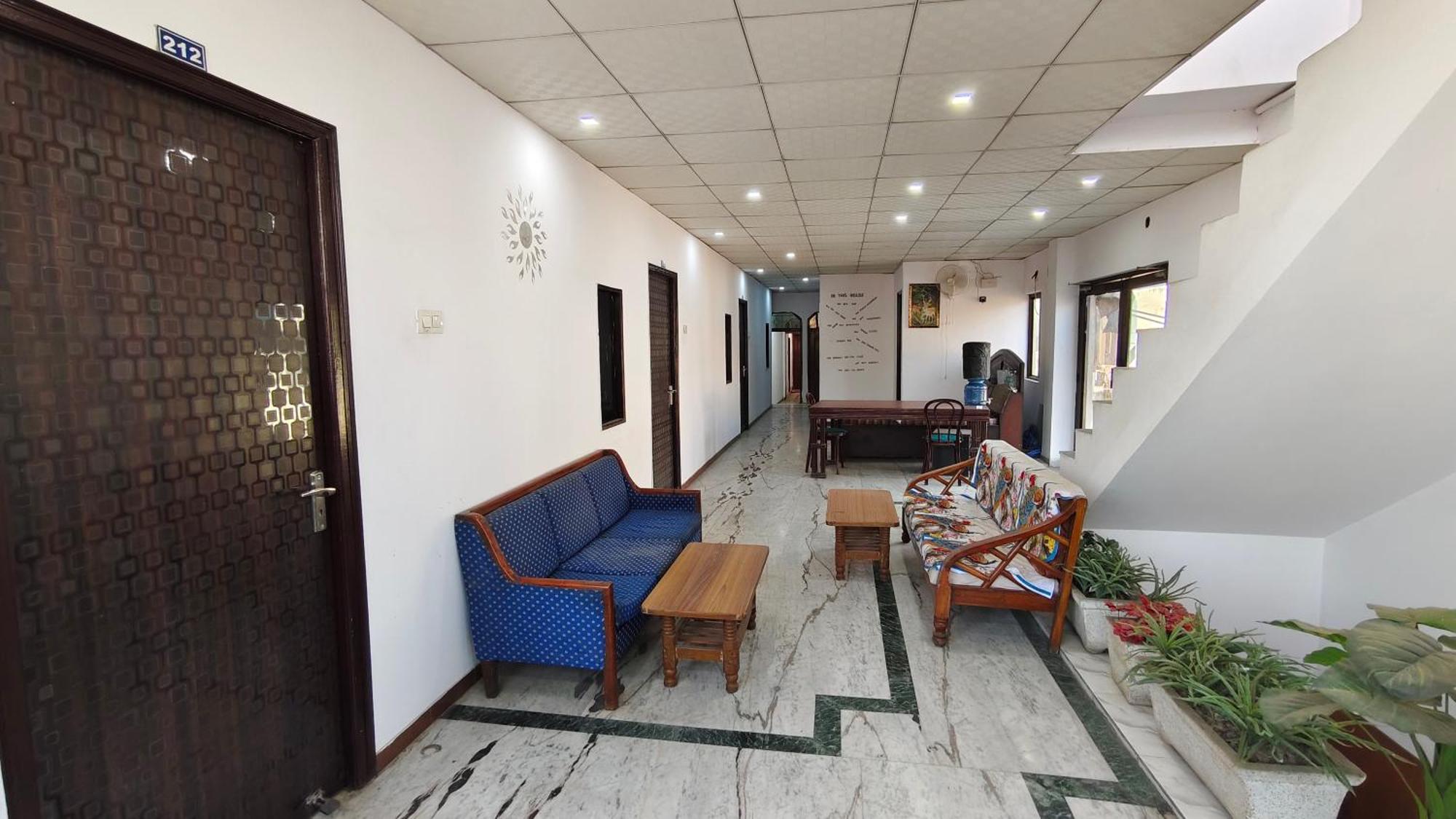 Rajdhani Guest House Faridabad Exterior foto